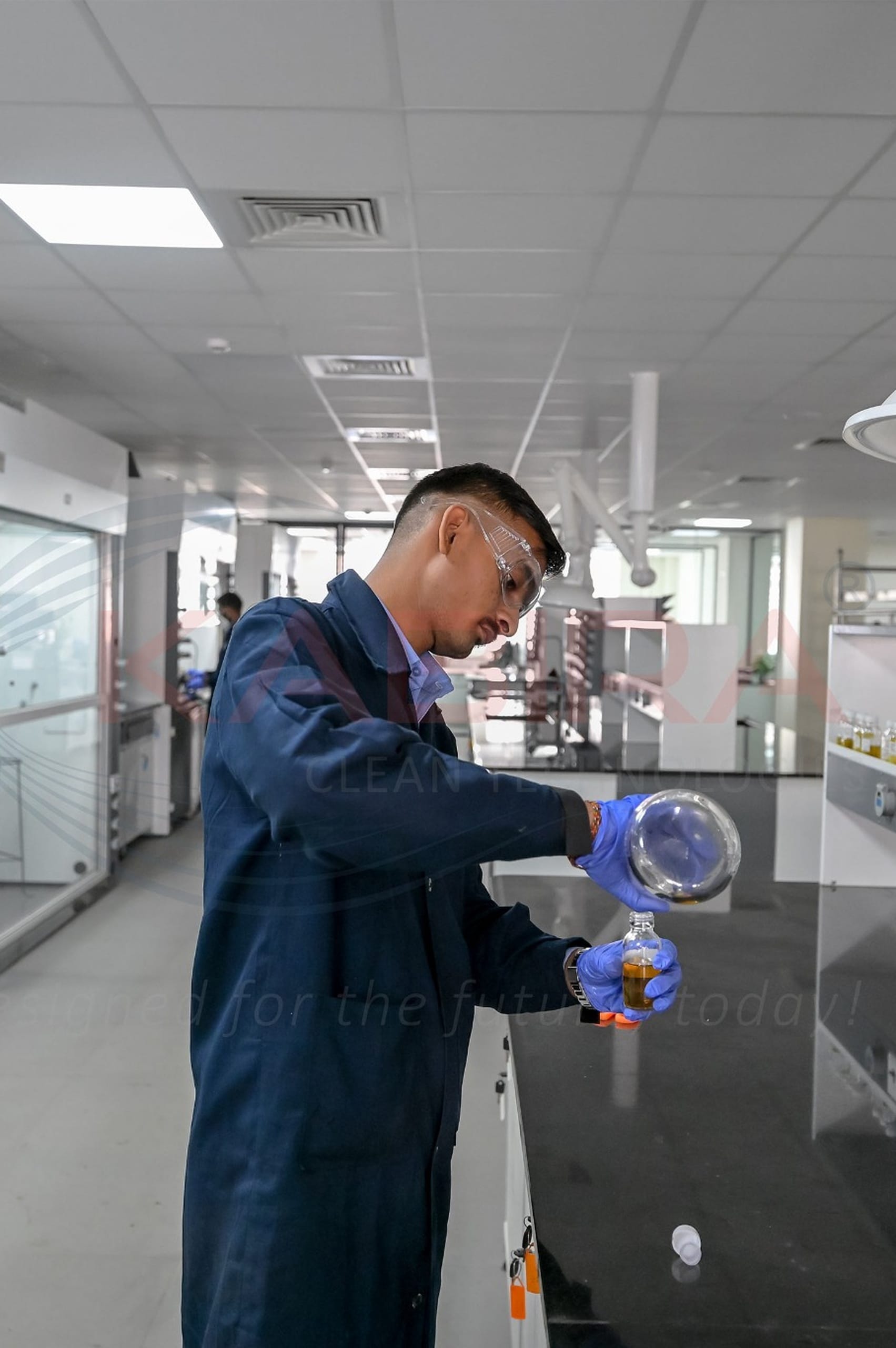 DSC_8133 (1) Y10_1703x2560