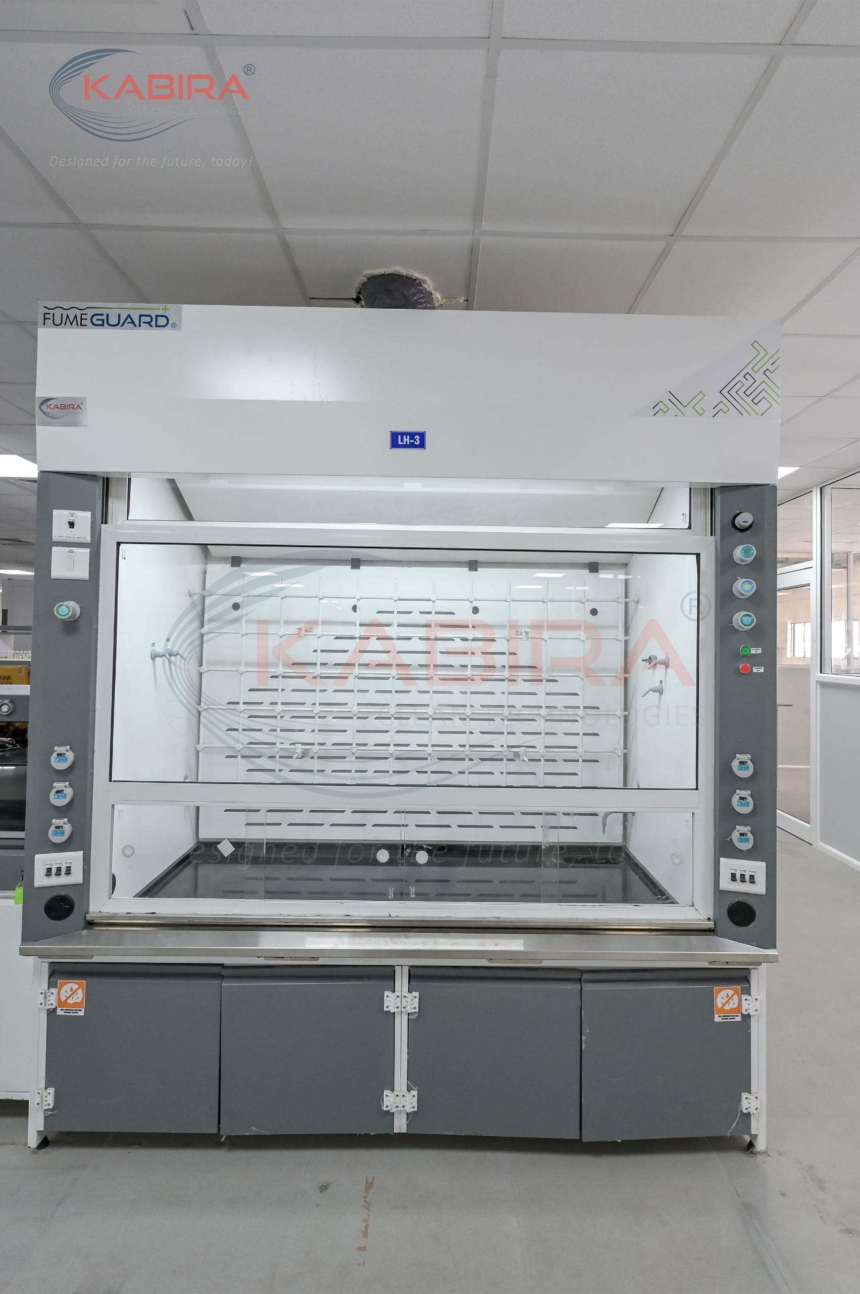 DSC_8186 (1) Y18_1703x2560